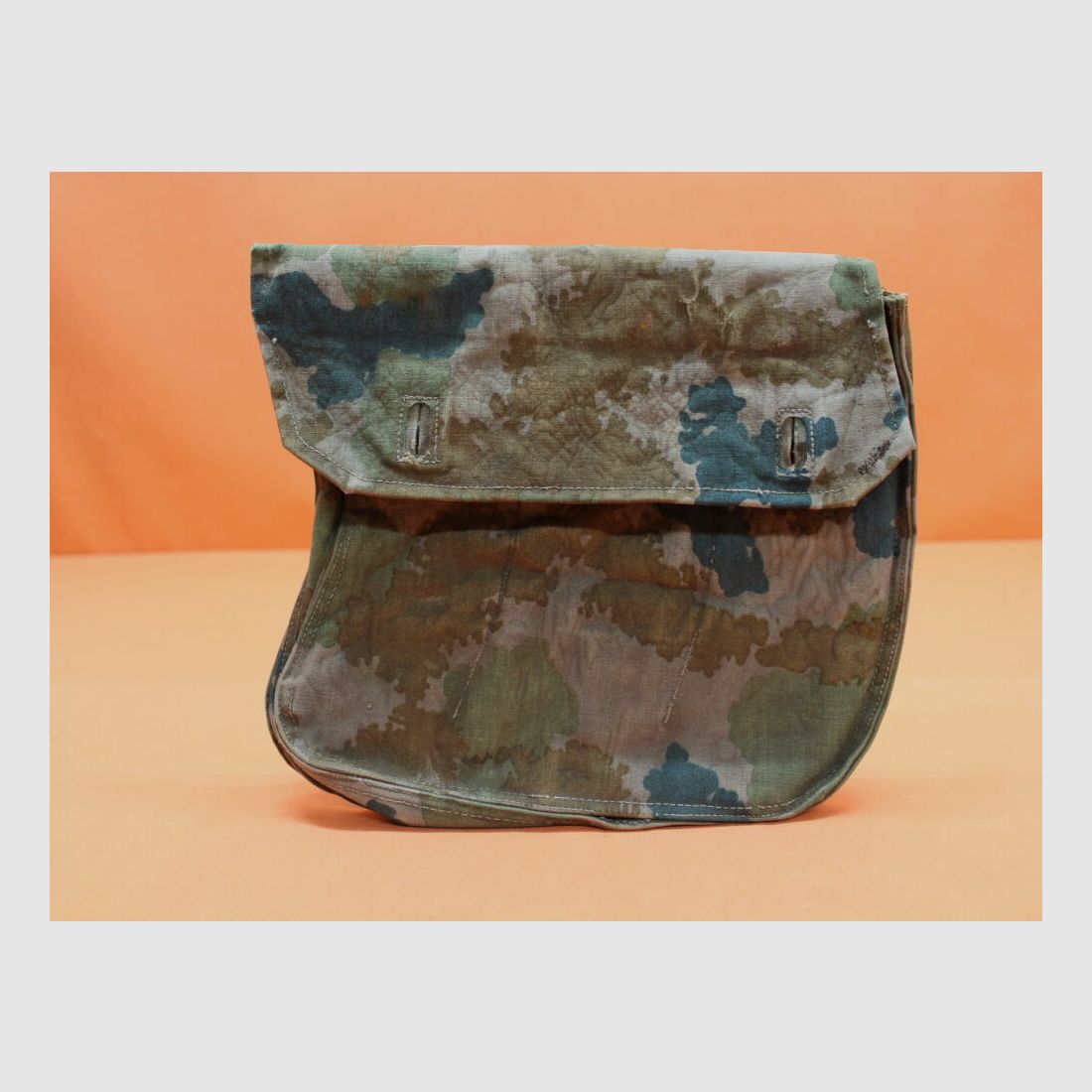 DDR NVA SURPLUS Kalashnikov AKM: Magazine pouch NVA flower camouflage for 3 pieces of 30-round magazines DDR MPi K/ AK47
