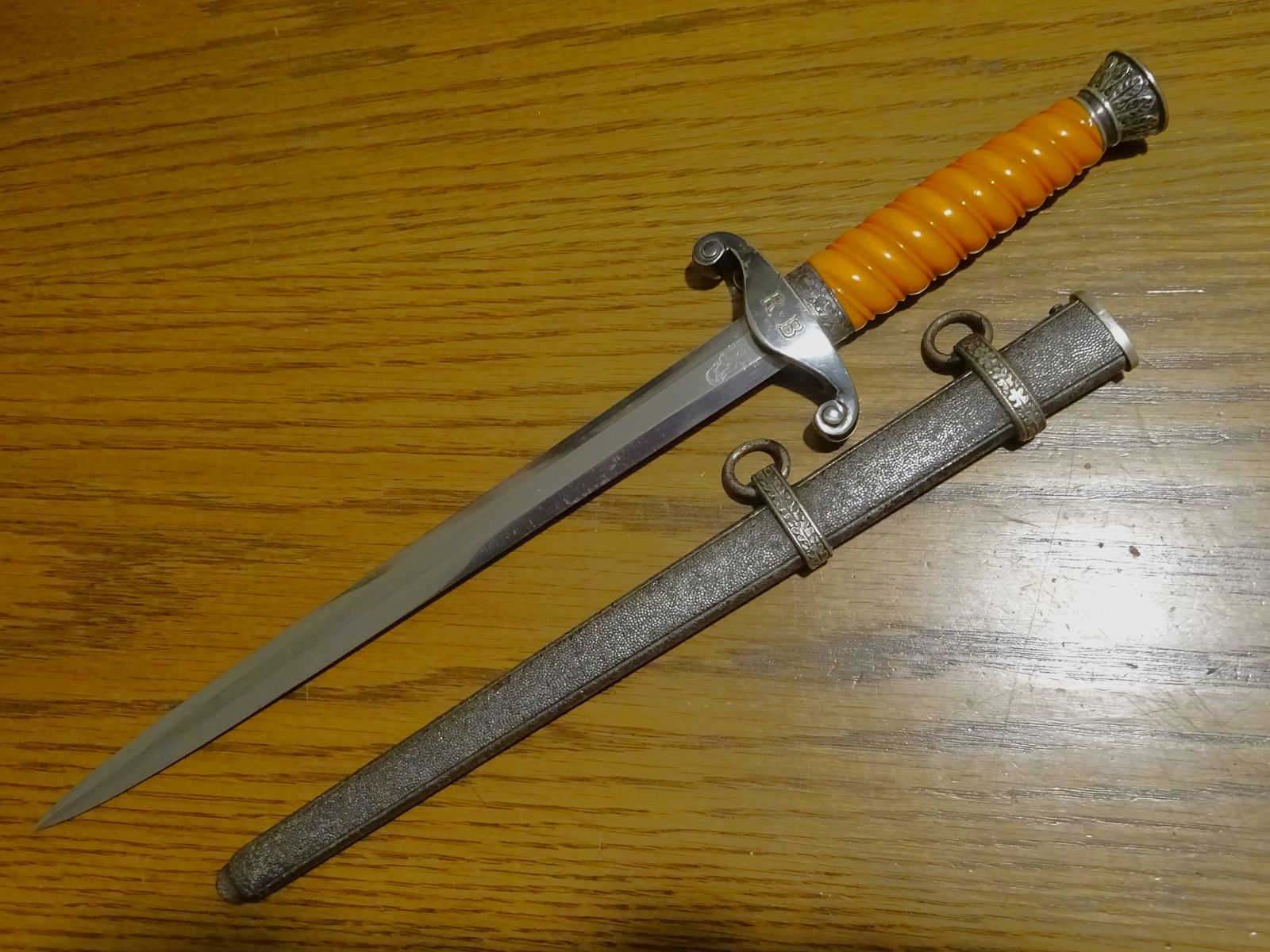 Wehrmacht Army Officer's Dagger WKC Solingen