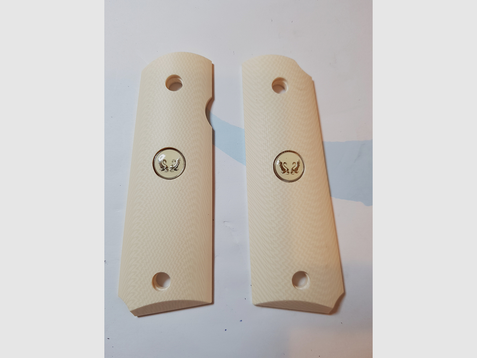 Griffschalen der Cold 1911 P.A.K