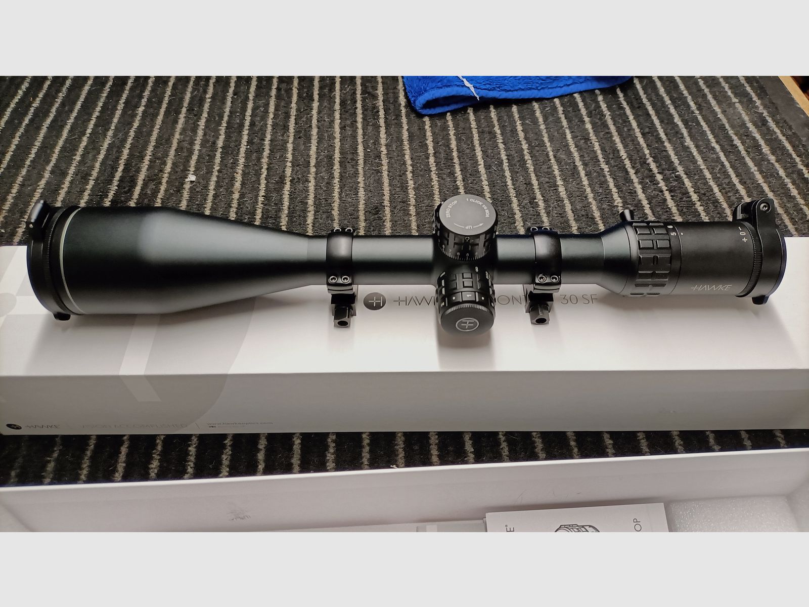 Hawke Frontier SF 5-30x56 LR Dot