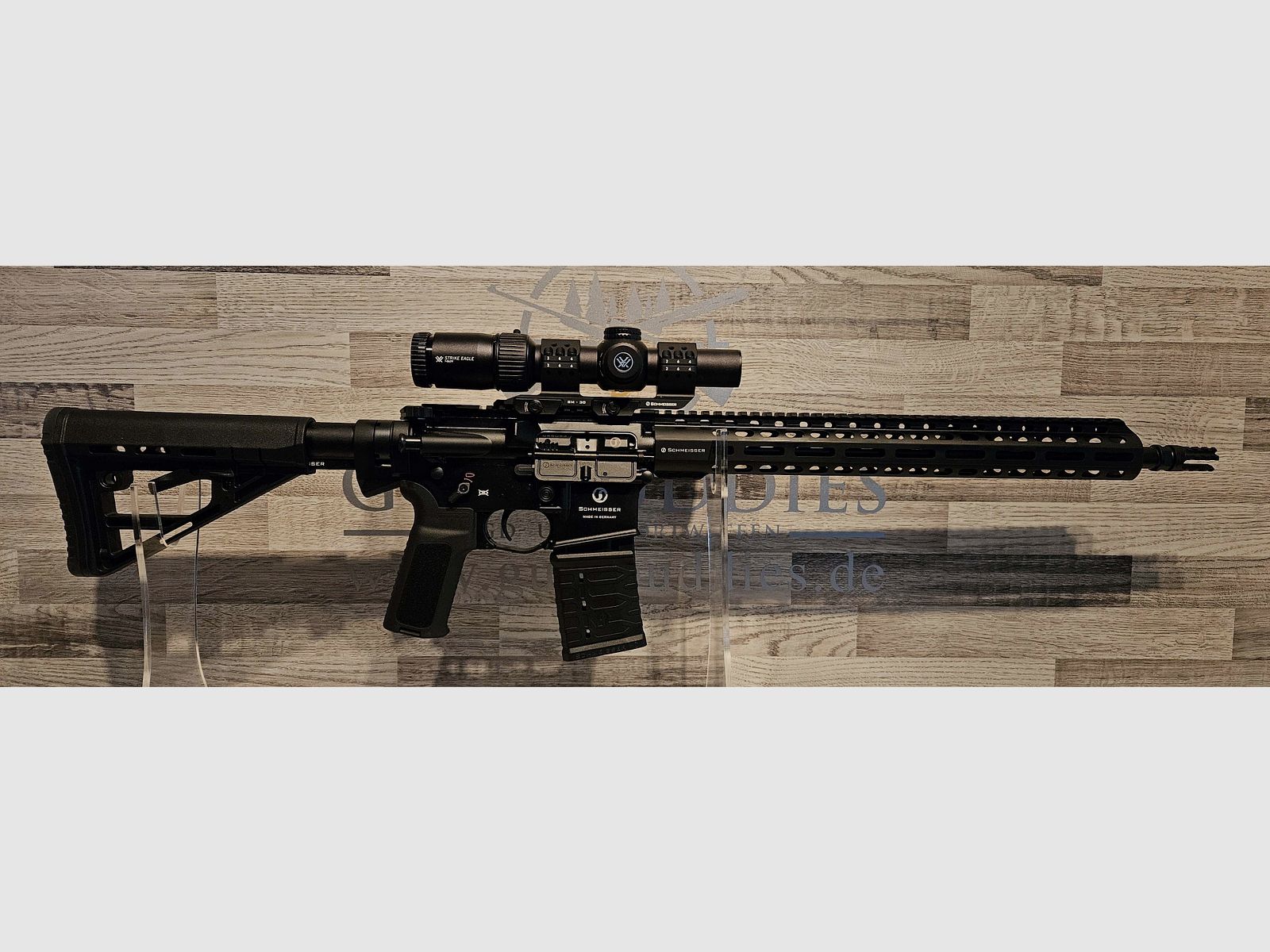 Schmeisser AR-15 M5FL Black 16.75" cal. .223Rem. with ZF Vortex Strike Eagle - New goods from the specialist trade