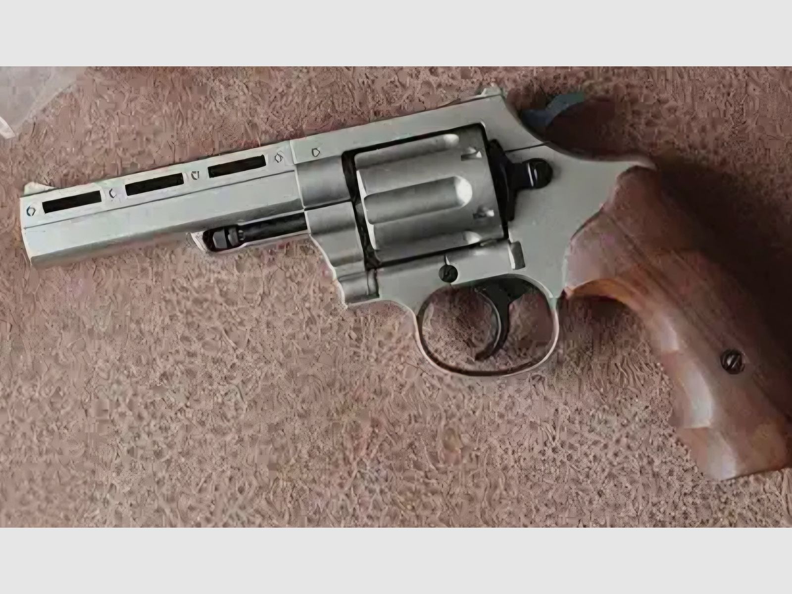 Colt Anakonda Schreckschuss