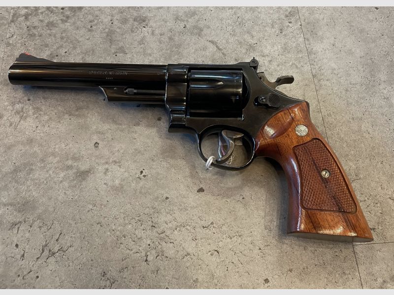 Smith and Wesson Mod 29-2 .44 Mag