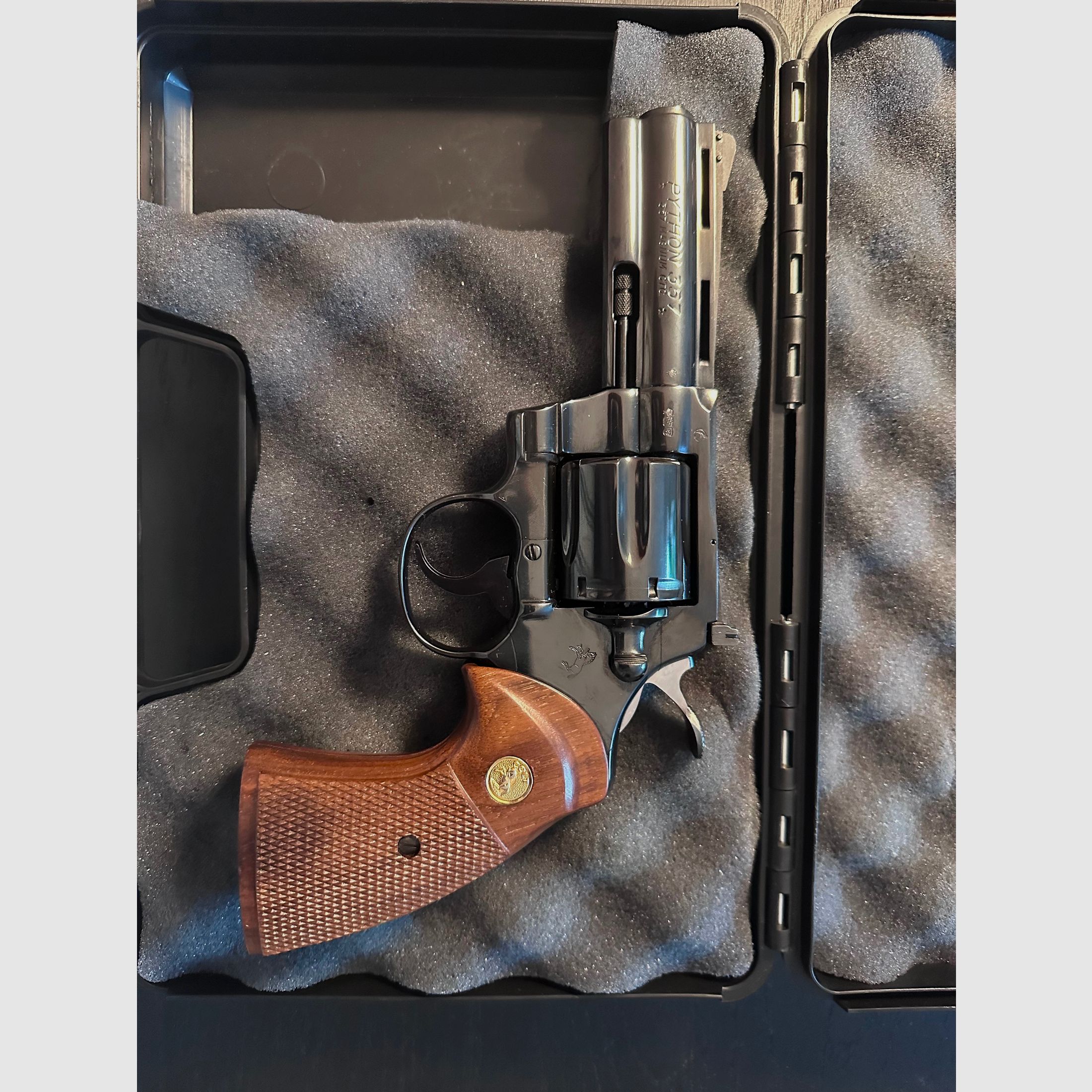 Colt Python 357. Mag . 4 Zoll (1983)