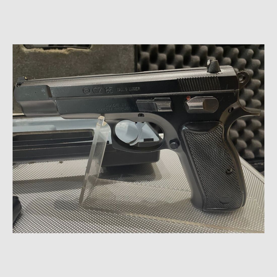 CZ 85