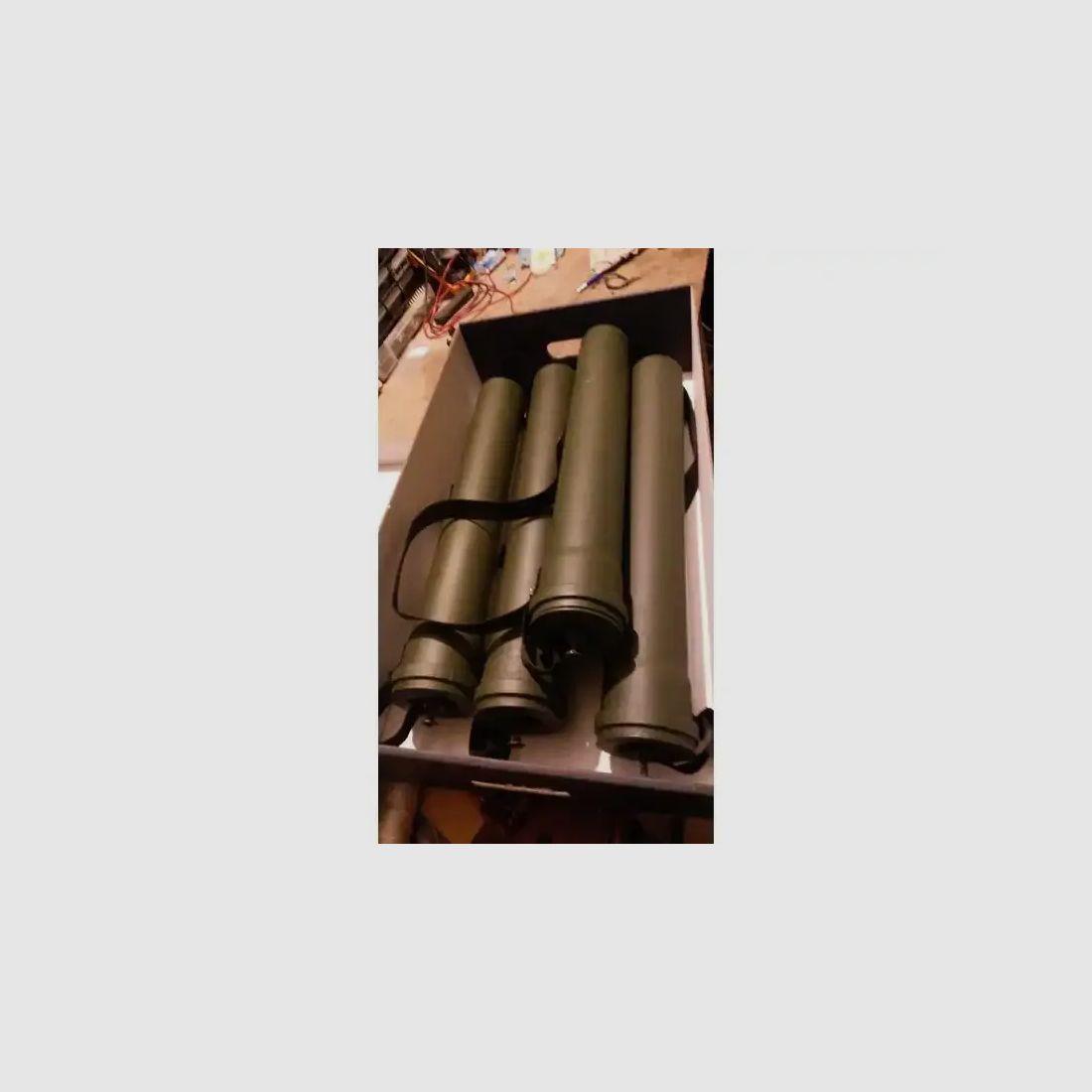 Étui en plastique pour flèches de 18", avec vernis en résine synthétique NATO-Oliv