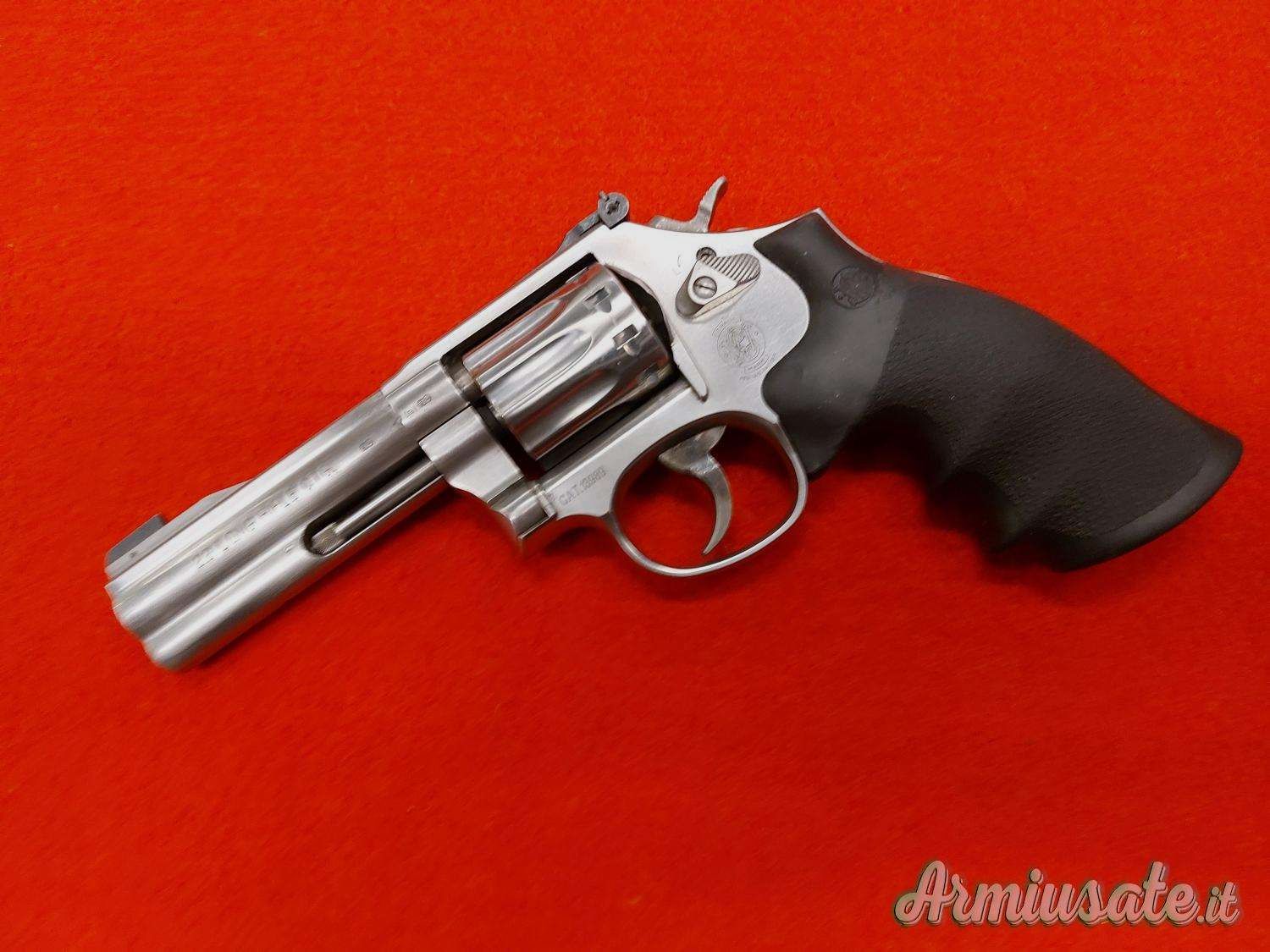 Revolver Smith & Wesson 617 Cal.22 L.R. 10 Coups, image 1 sur 5