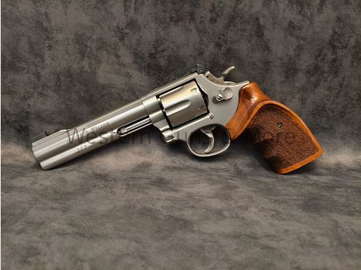 Smith & Wesson S&W 686-4 Target Champion Kal.357Mag. 6" matt Stainless Steel