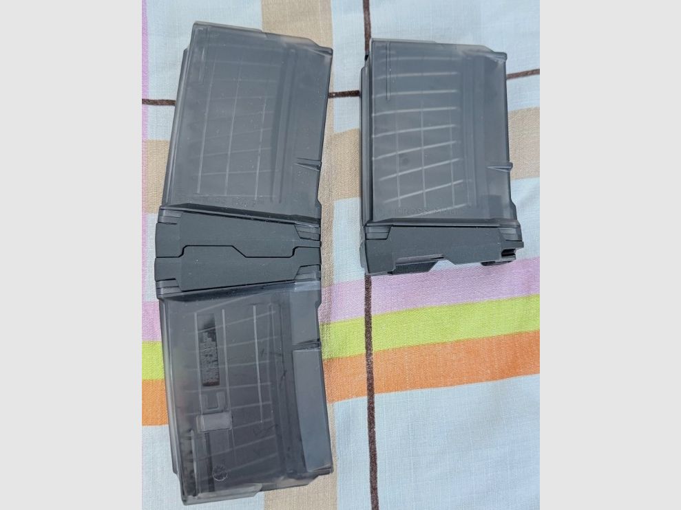 Cross Mag caricatore AR15 accoppiato a terra per cartucce calibro .223 remington per piattaforme AR15 come Heckler & Koch MR223, Schmeisser, Haenel CR223 ecc.