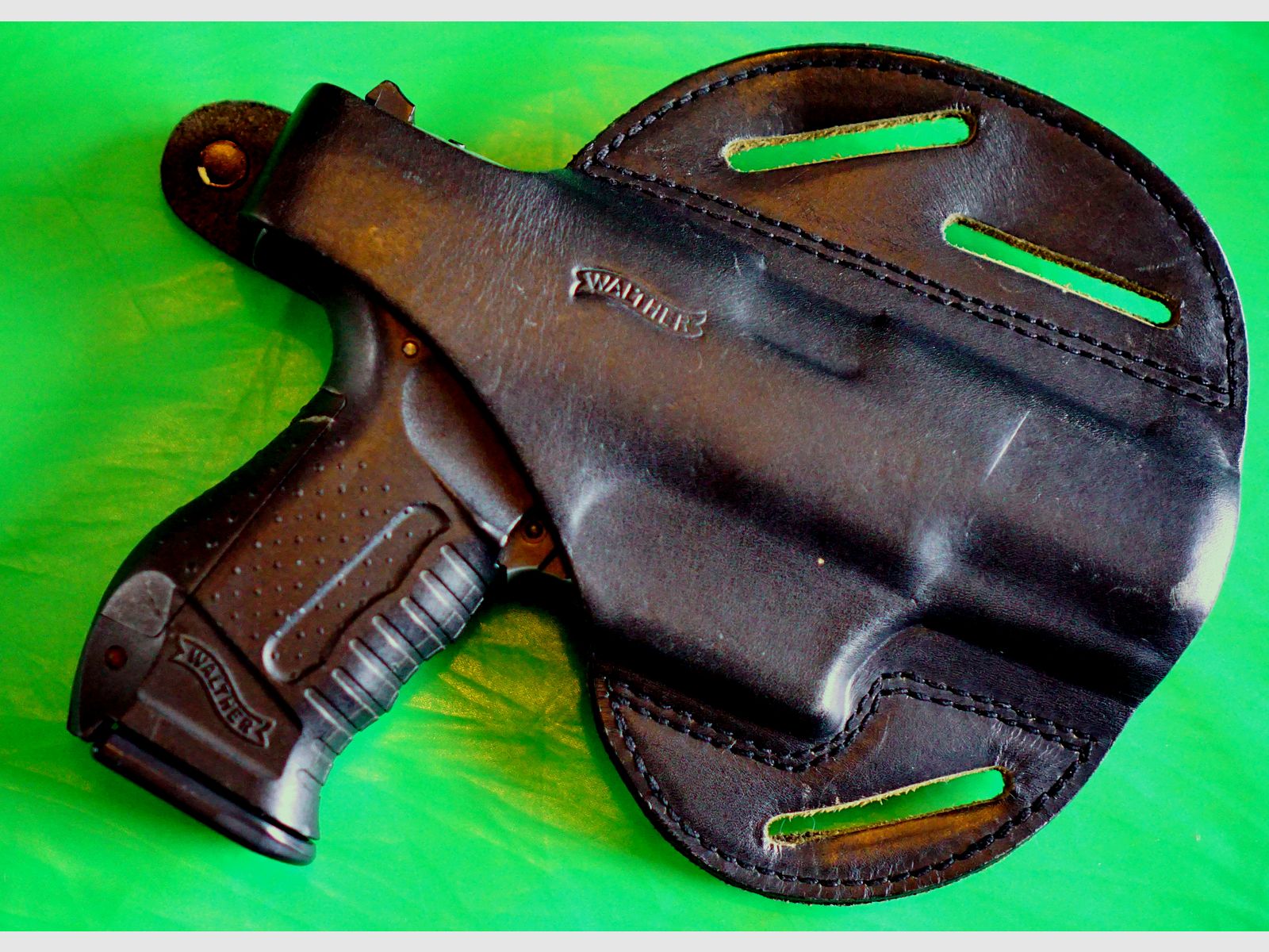Walther P99 blank firing pistol 9mm P.A.K. bicolor (762) with leather holster