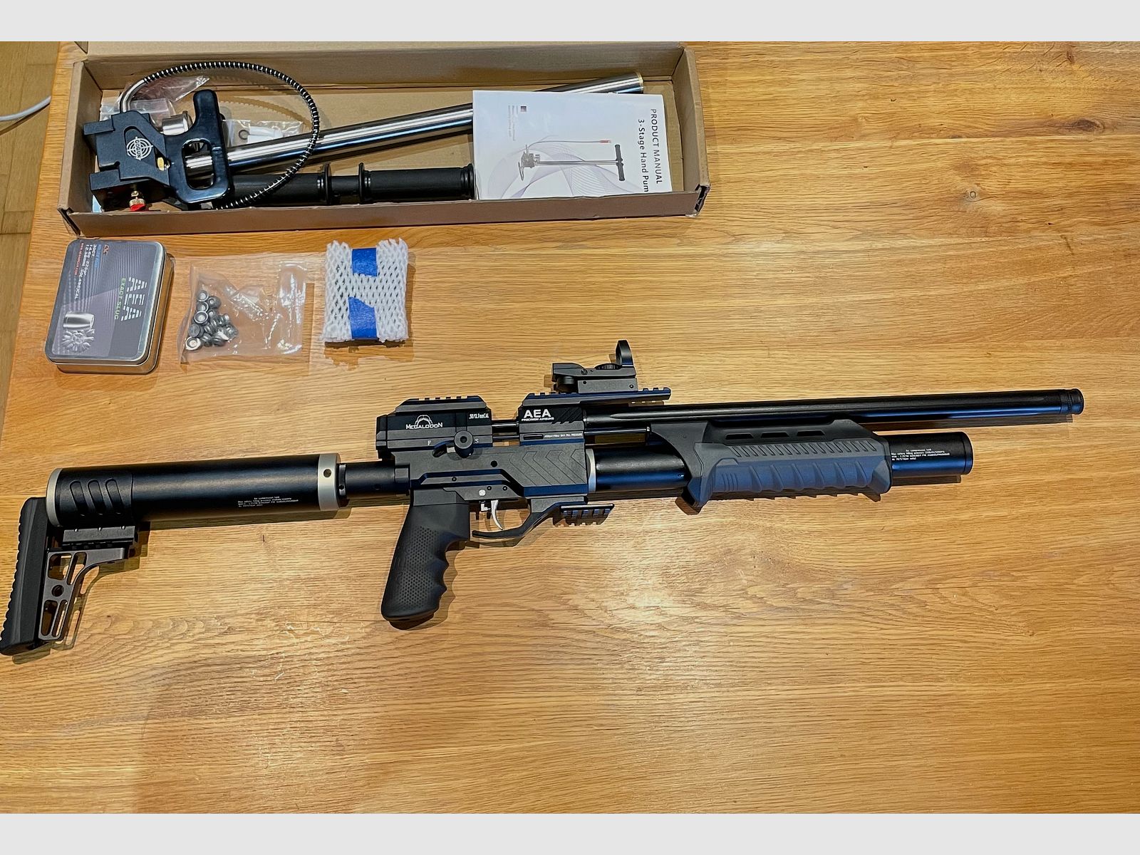 AEA Megalodon PCP – incl. Red Dot, GoGun PCP pump, ammunition & original packaging – complete set