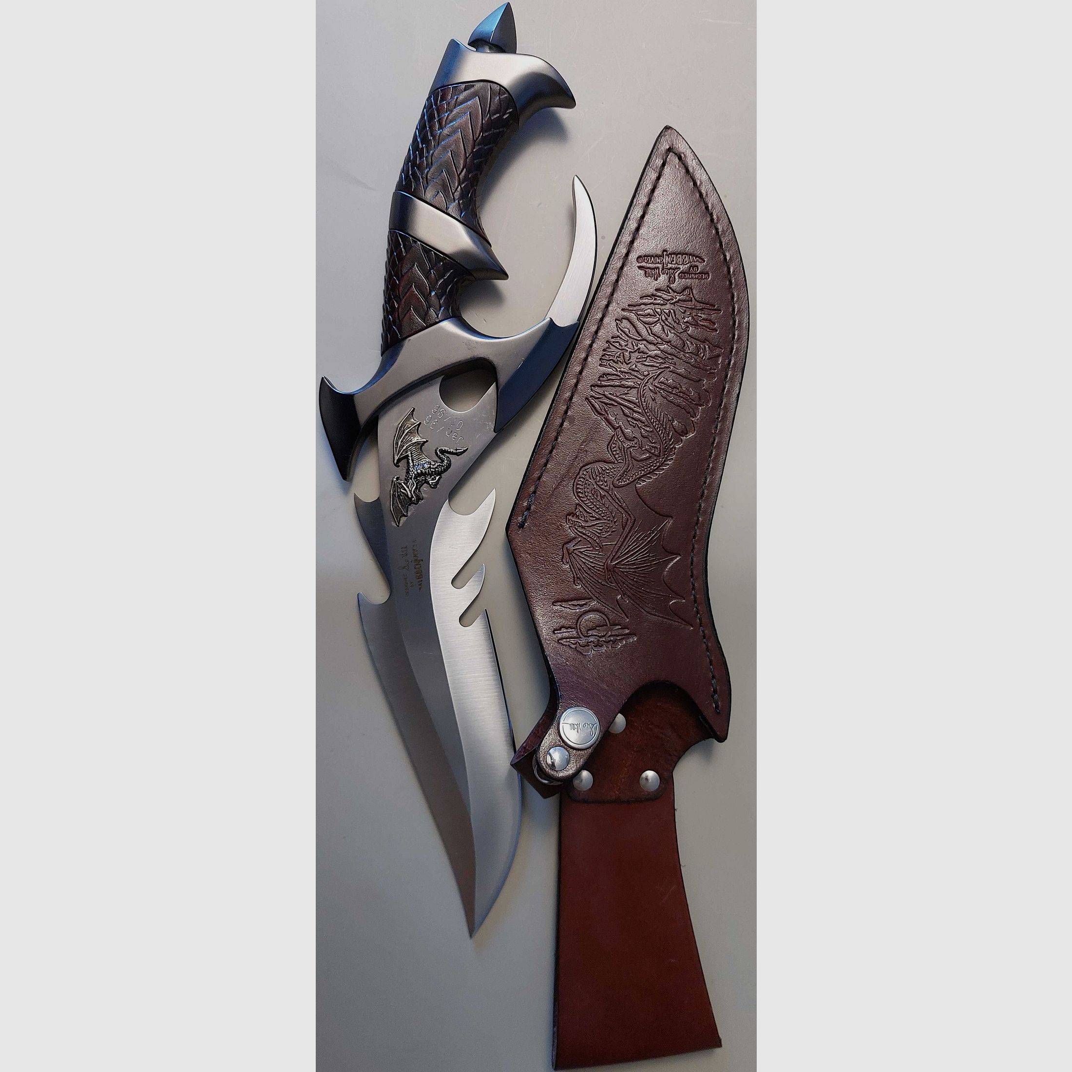 1996 Dragon Lord Gil Hibben Knives UC898 