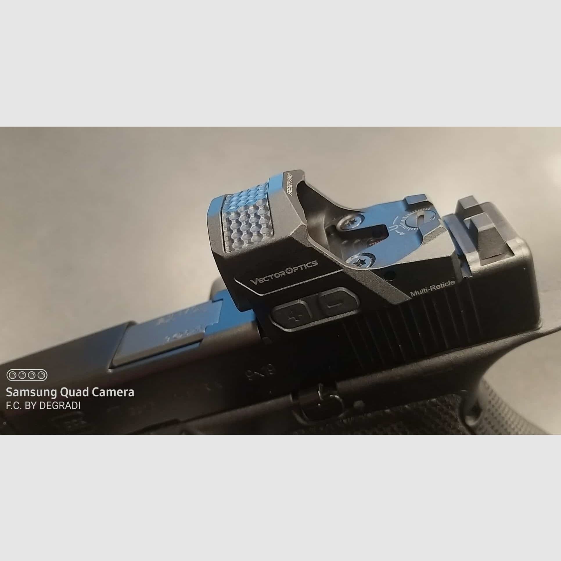 FRENZY 1X20X26 MOS MULTIRETICOLO CON PANNELLO SOLARE IDEALE PER GLOCK GEN 6, immagine 2 di 4
