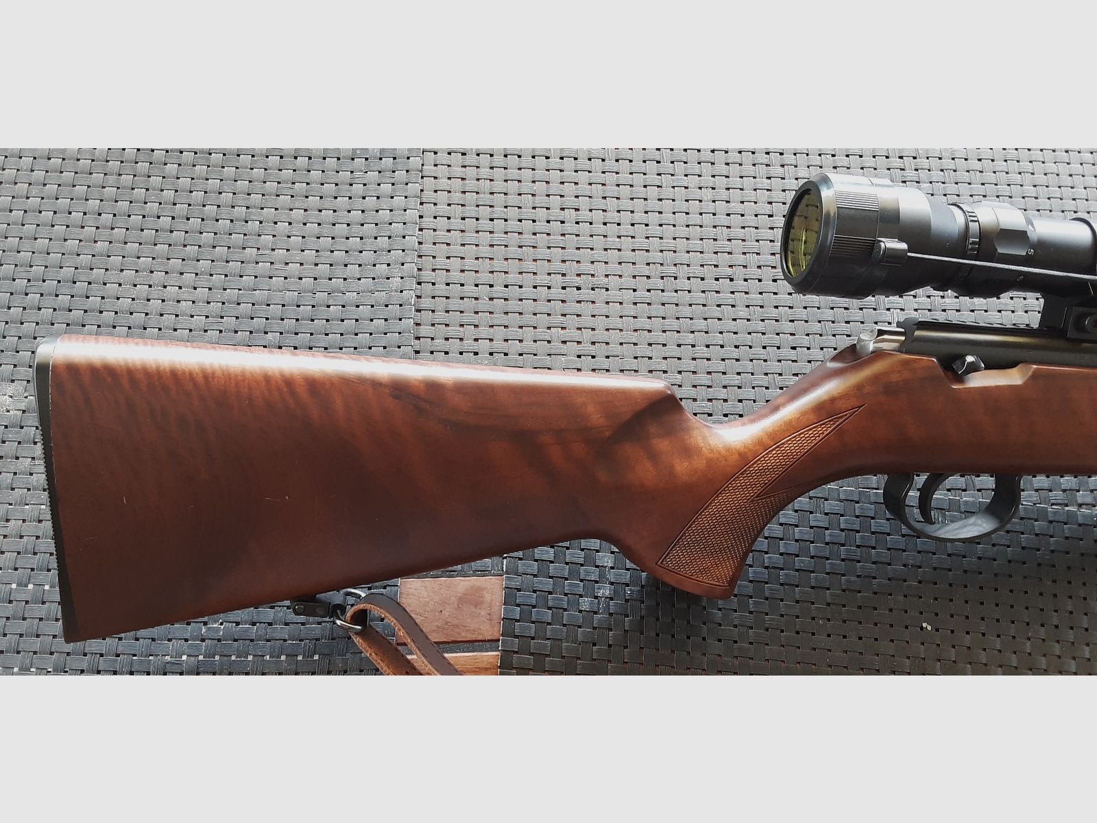 Repetierbüchse Anschütz 1416 Kaliber 22 l.r.  mit Glas Walther 3-9x 40 NEUWERTIG !