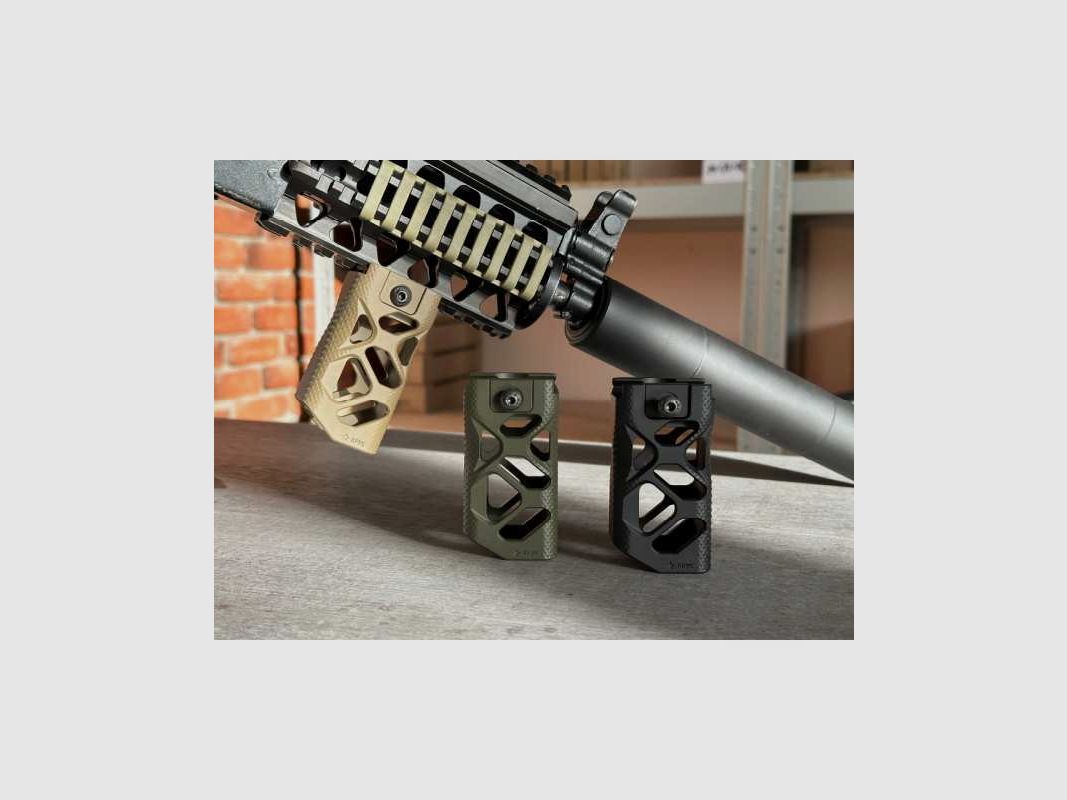 KPYK Aluminium Vordergriff mit Picatinny-Befestigung CRC 9048P Coyote Tan