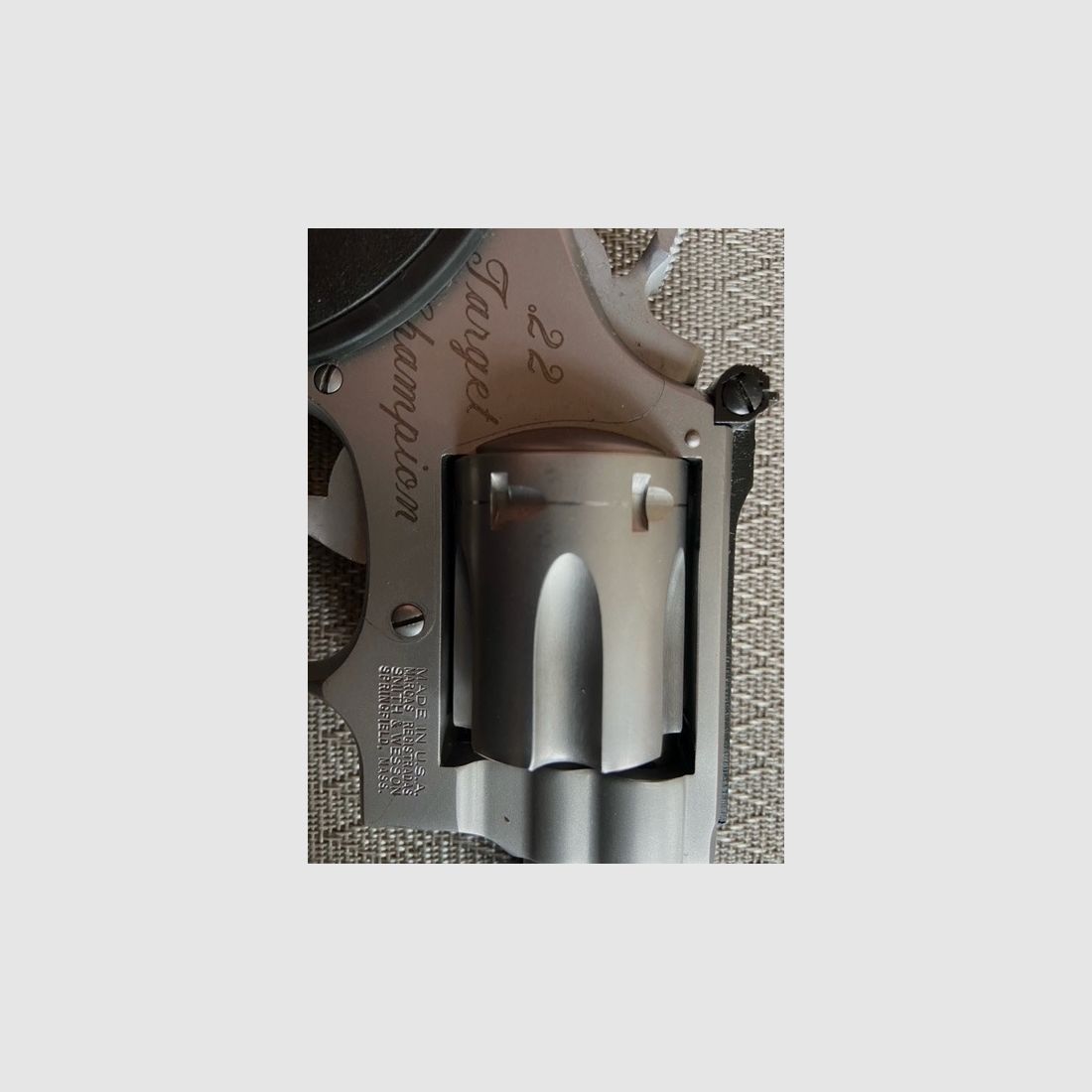 S&W - Smith & Wesson Revolver Mod. 617 6 Zoll 22lfb