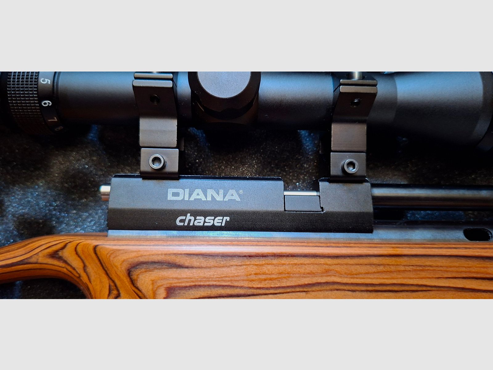 Diana Chaser mit Echtholzschaft und Zubehör 
