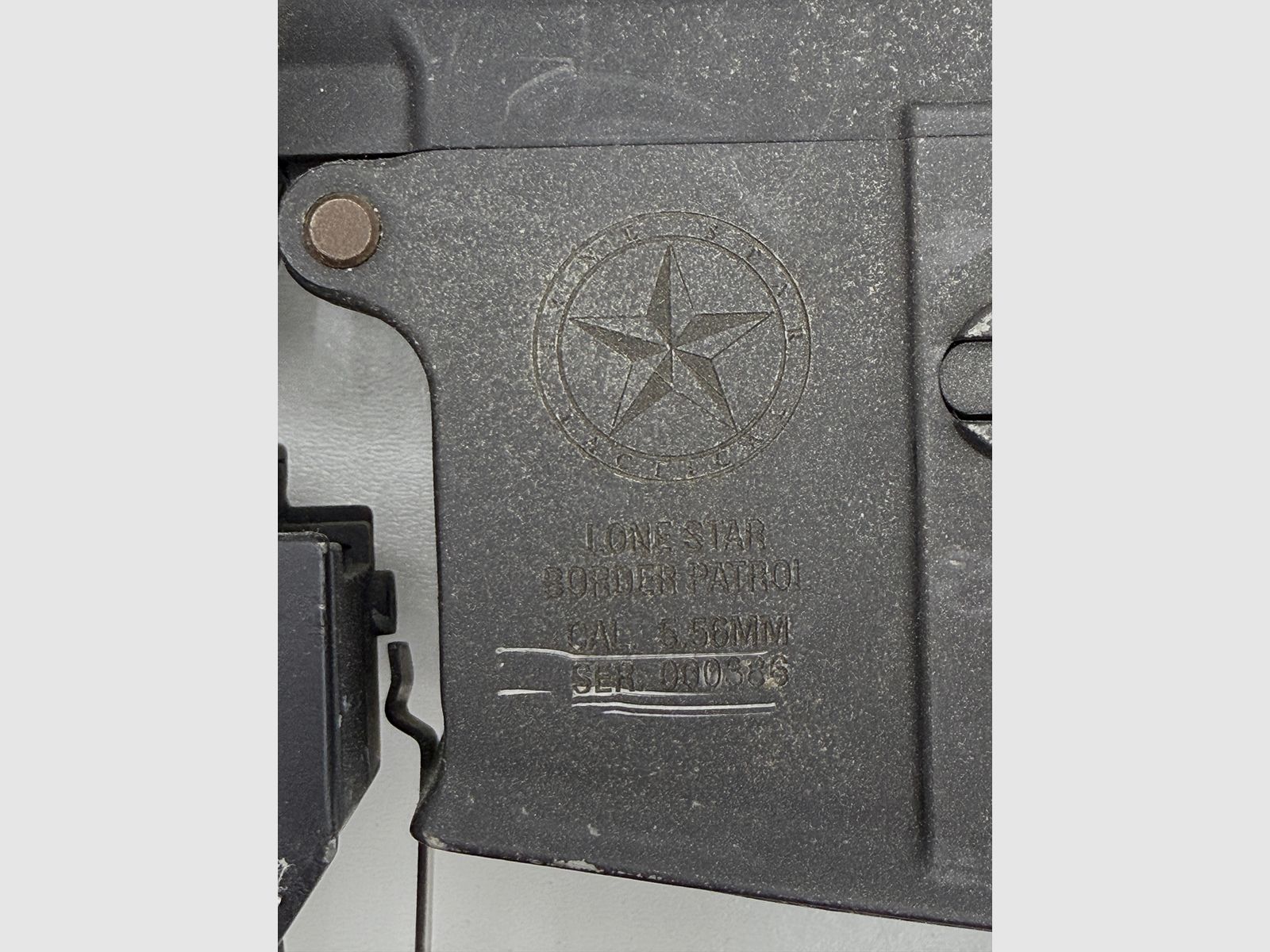 Evolution Airsoft M4 S-AEG stile US Marine con lanciagranate M203 funzionante – incluso 2× granate da 40 mm