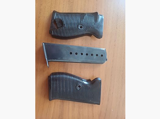 Magazine and grip panels P38