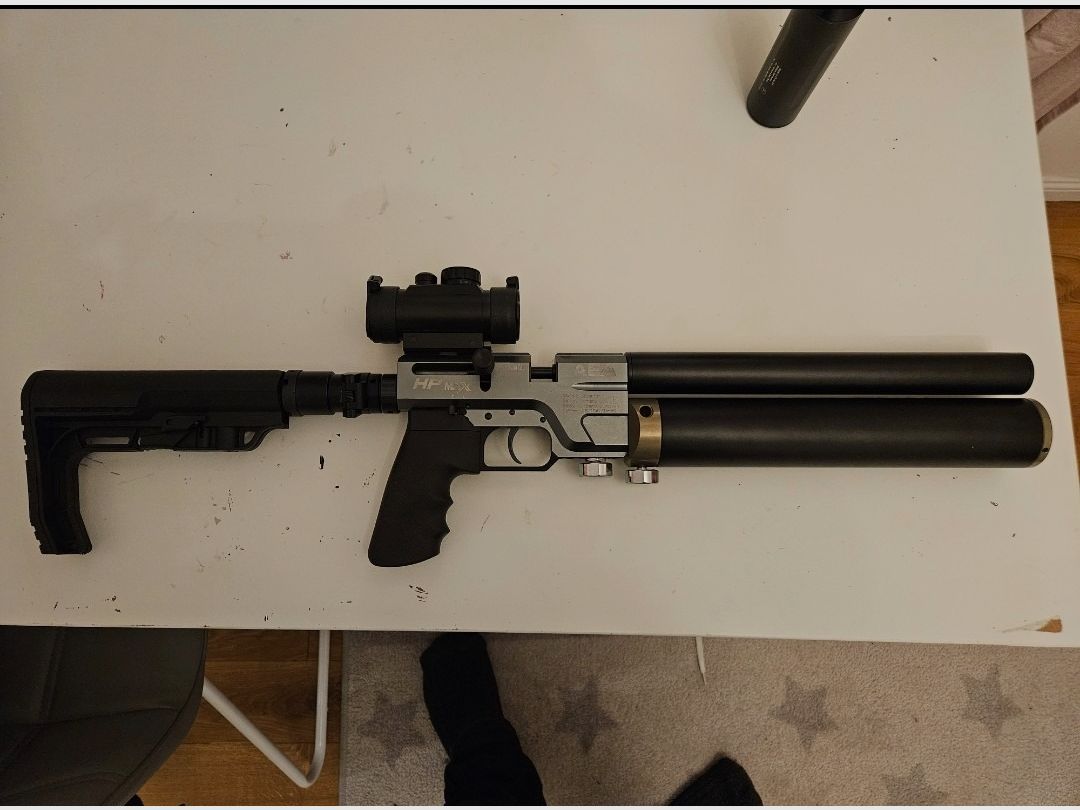 AEA HP Max z wieloma akcesoriami.