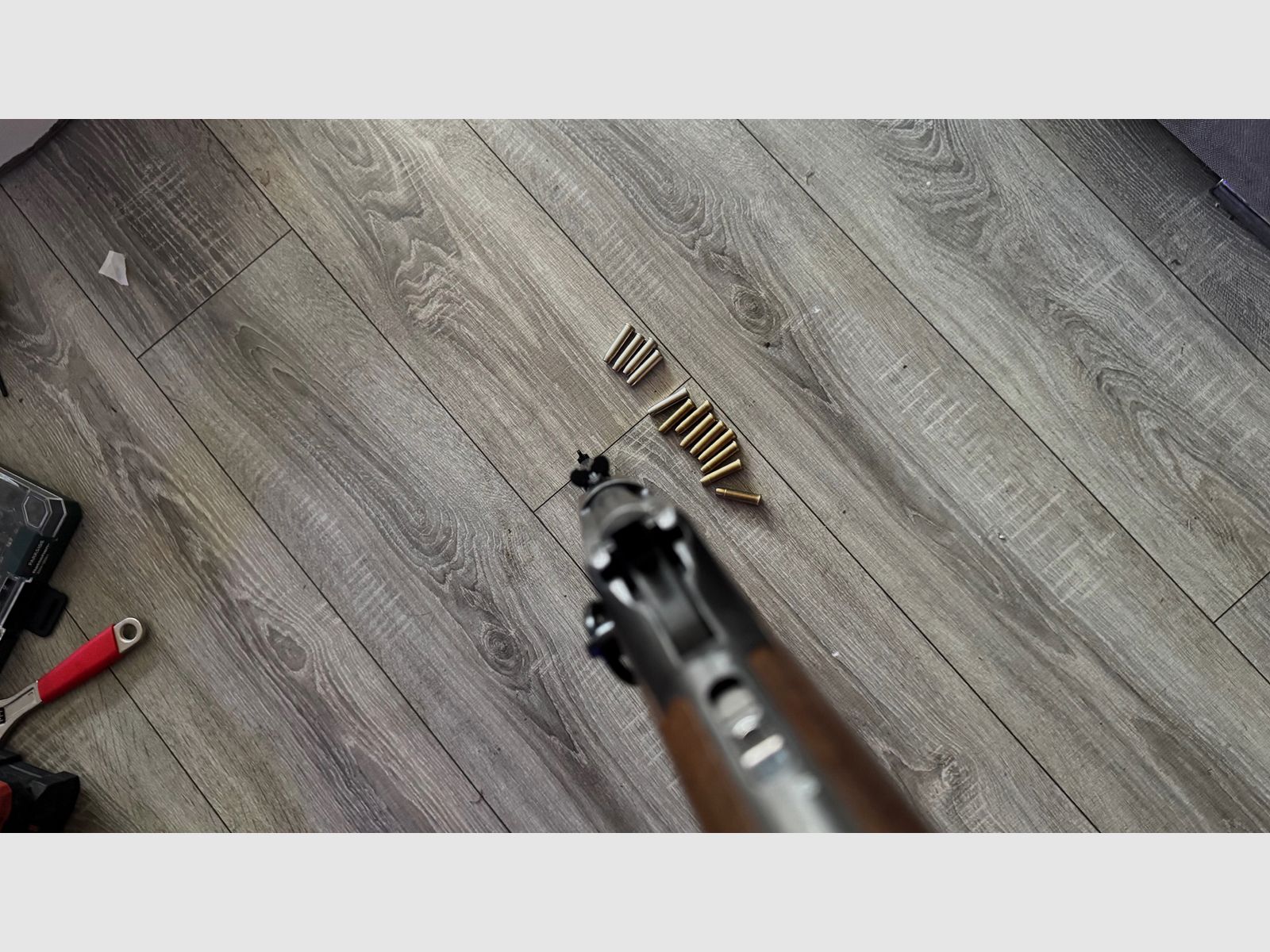 Umarex Legends Cowboy Rifle 4,5 mm bois véritable – État impeccable, fraîchement nettoyé, énorme ensemble incluant des douilles, des Hornets et des fléchettes (VB)