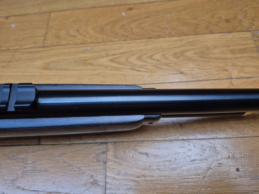 Wunderschöne Marlin Unterhebelrepetierbüchse – Modell 1895 – Kal. 45-70 Gvt – Spezialvorbereitung mit Abzug, weicher Ladeöffnung und Ranger Point Magazinverschluss – Seltene verstellbare Schaftkappe FORM ET und Original-Schaft – „Texas“ Hebelachse! – Neues Set für eine Top-Gelegenheit! – Neue Waffe!, Bild 23 von 32