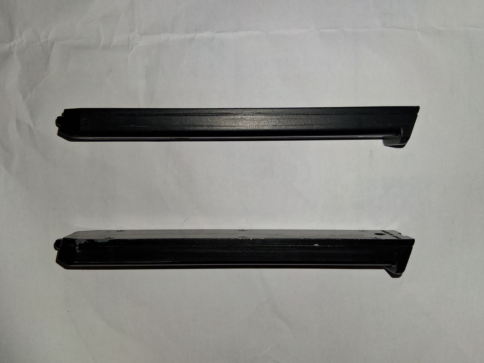 2 Magazine für CO2 Pistole Kal. 4,5 mm BB (??? Beretta Elite II, Swiss Arms P84, Smith & Wesson M&P 40, Umarex MCP / UX TDP / XBG, Borner M84 / 3000 / Sport 306 ???)