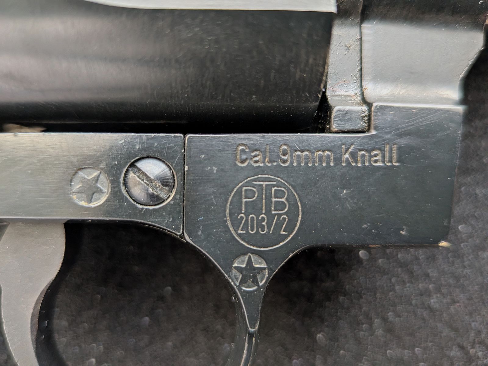 ME 38 Marshal - Révolver - PTB 203/2 - 9mm Knall - Poignée en bois - SSW