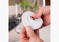 Copertura magnetica per bicchieri a stelo, 1