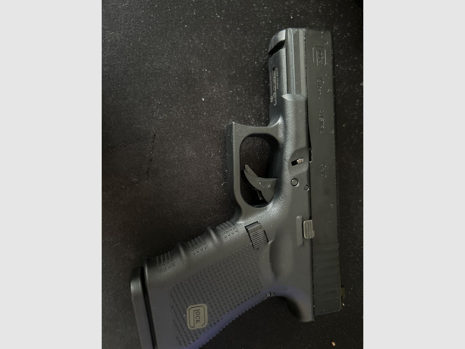 VFC Glock 19 Gen. 4 GBB mit Zubehör