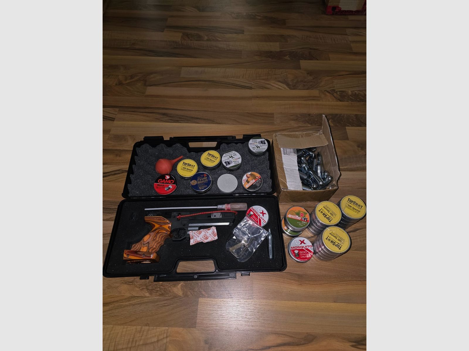 Twinmaster Traine mit Holz Schaft 4,5mm und viel Zubehör  VB Preis 