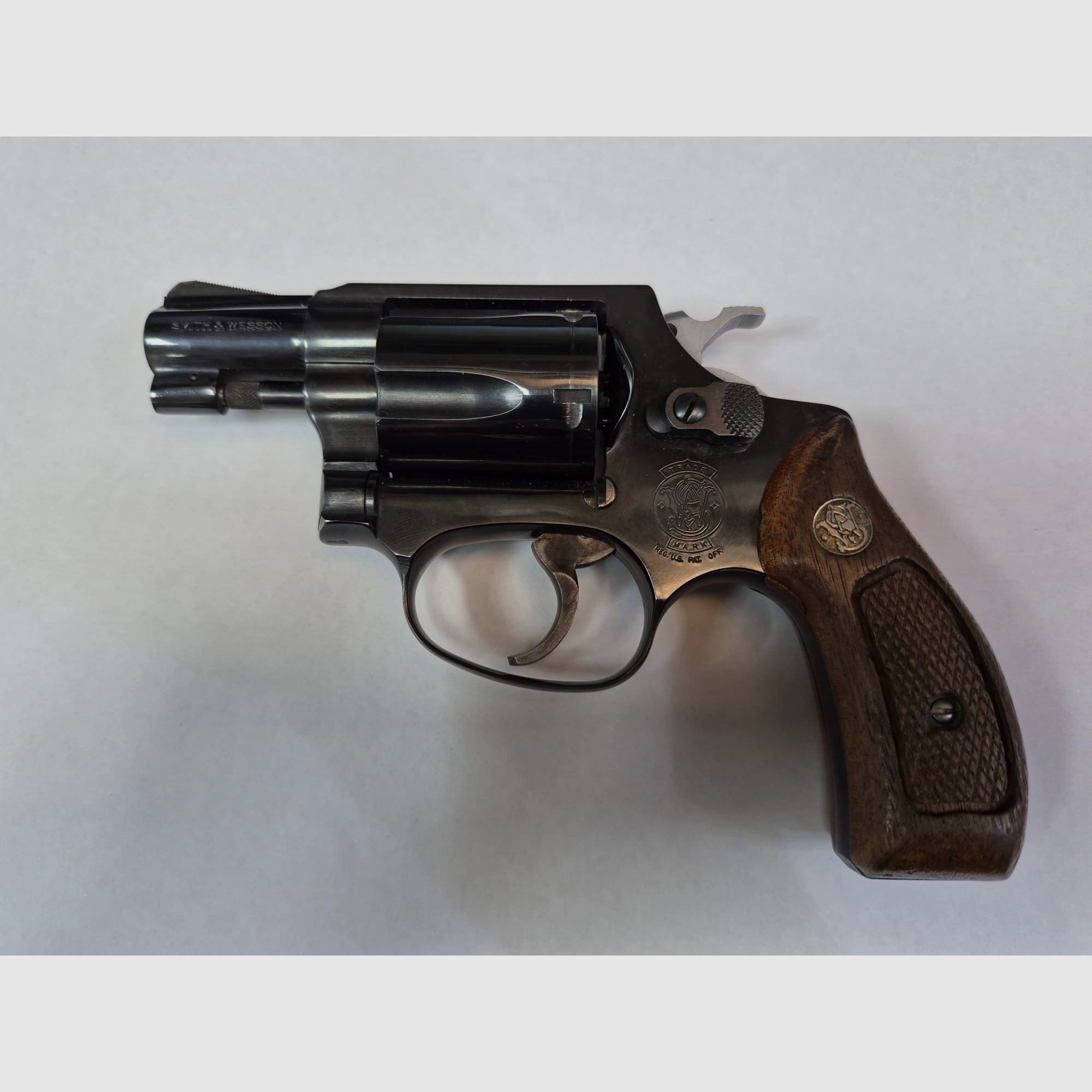 Revolver S&W Mod. 36 Kal. .38 2" Special gebraucht, Bild 2 von 3