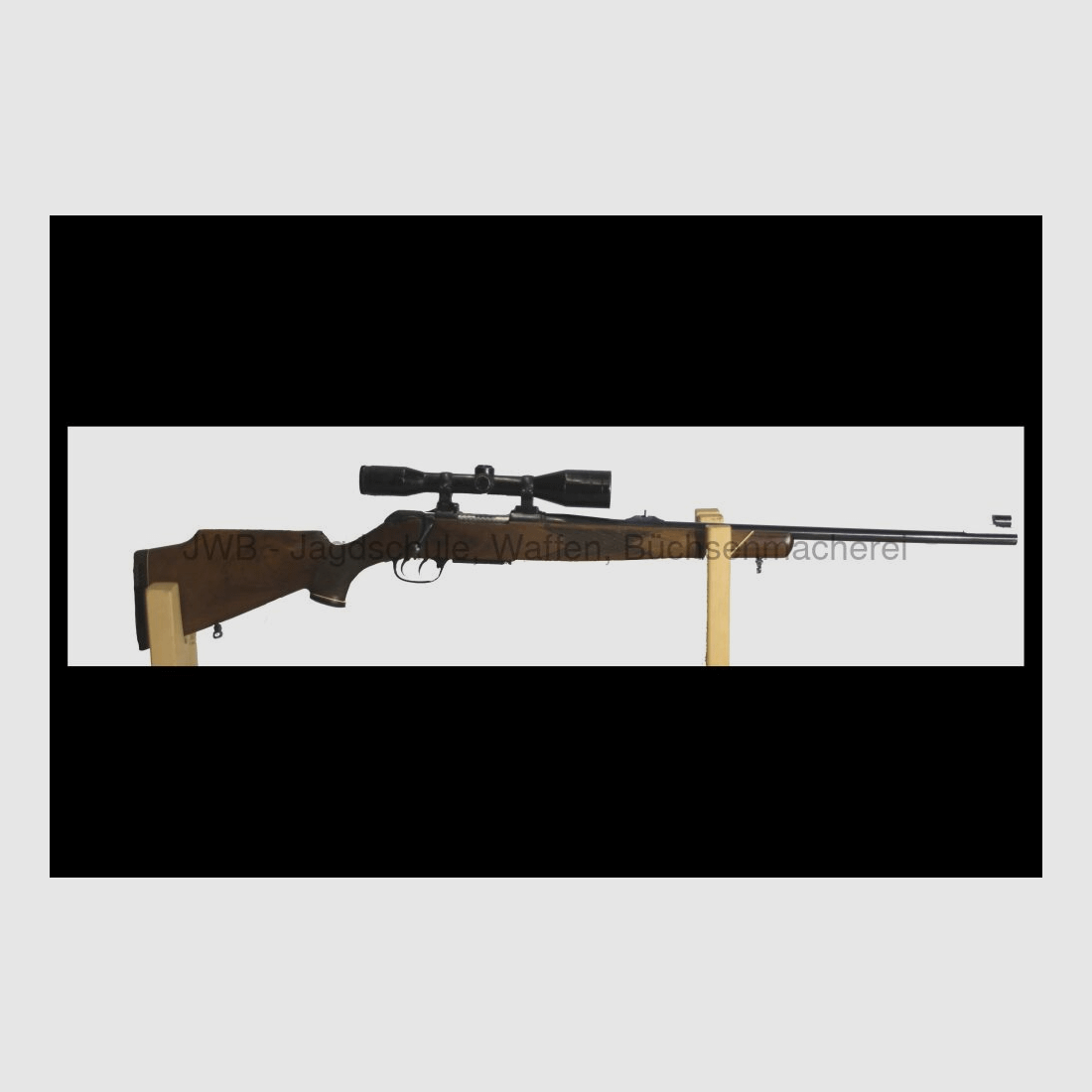 Fucile a ripetizione Krico con montaggio girevole e cannocchiale Zeiss .243Win