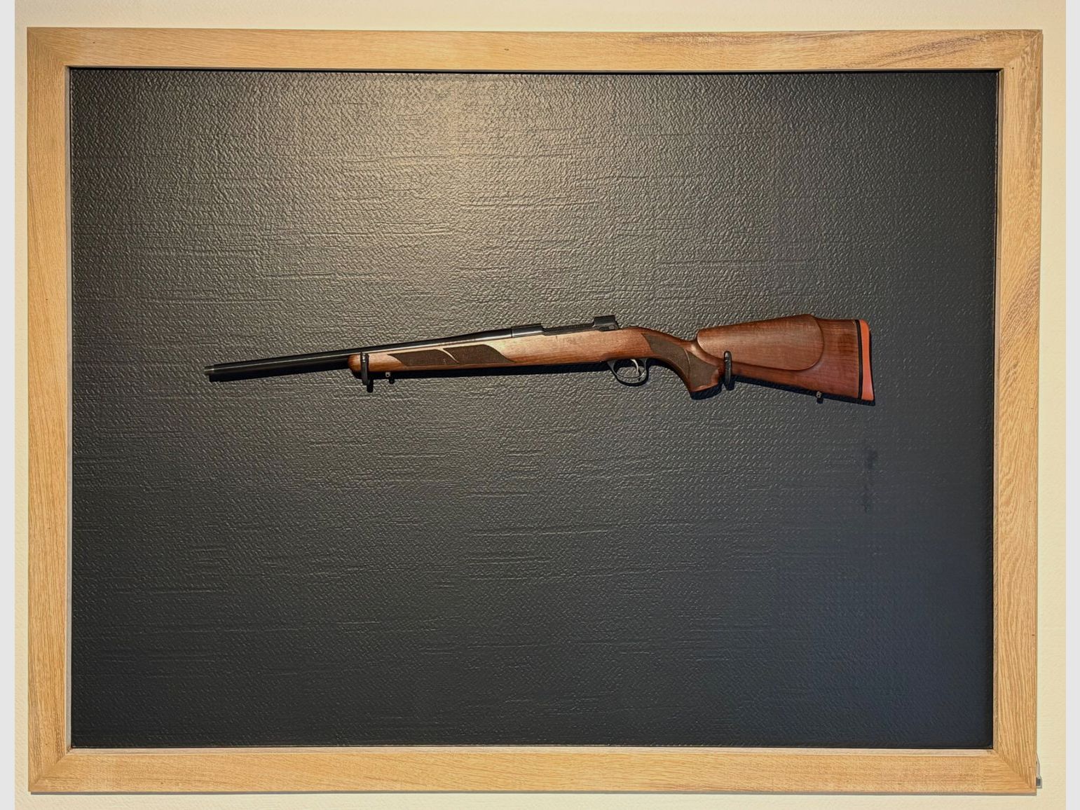 Gran arma para jóvenes cazadores: Sako 75 calibre .30-06 en excelente estado con rosca M15x1