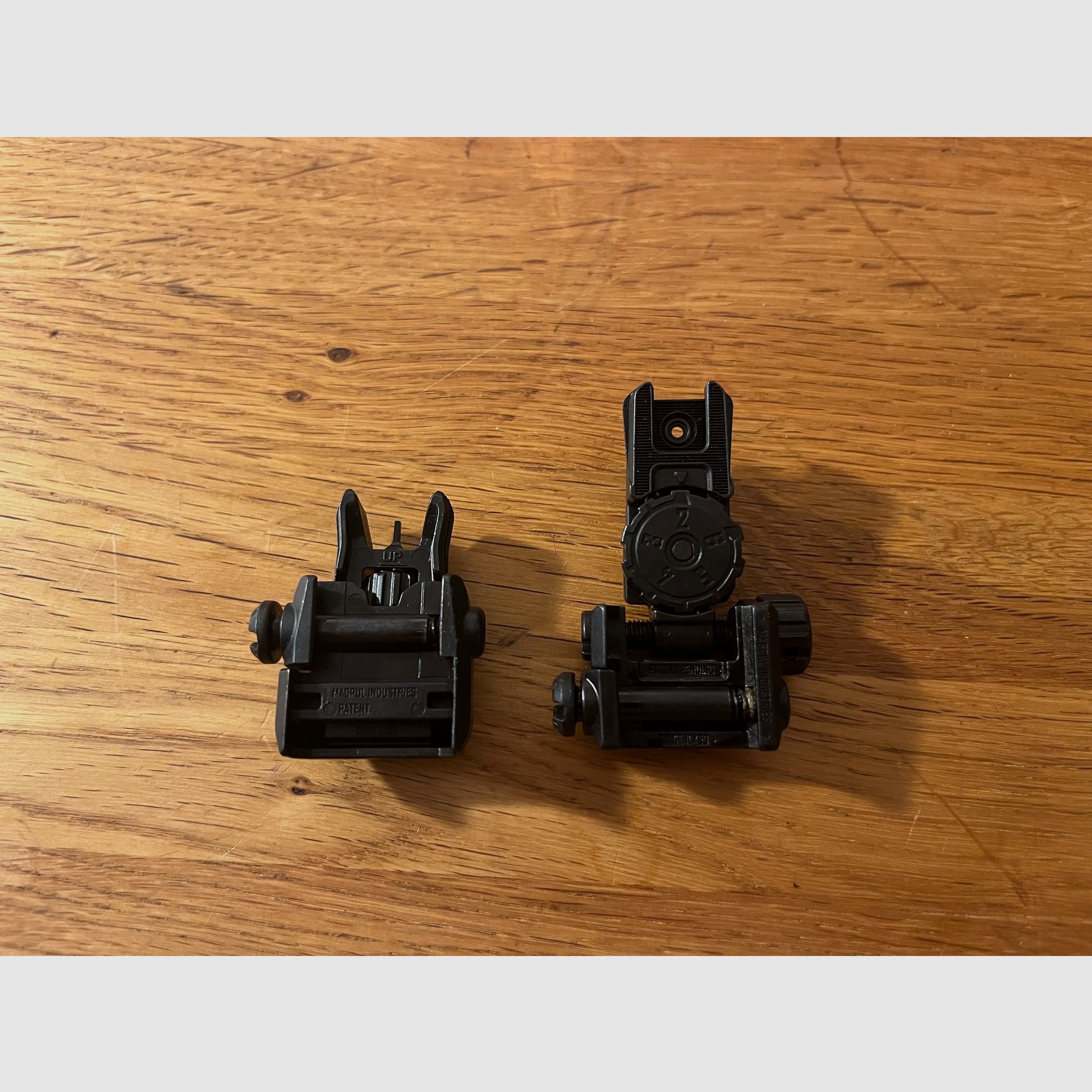 Magpul MBUS PRO-LR folding sight set