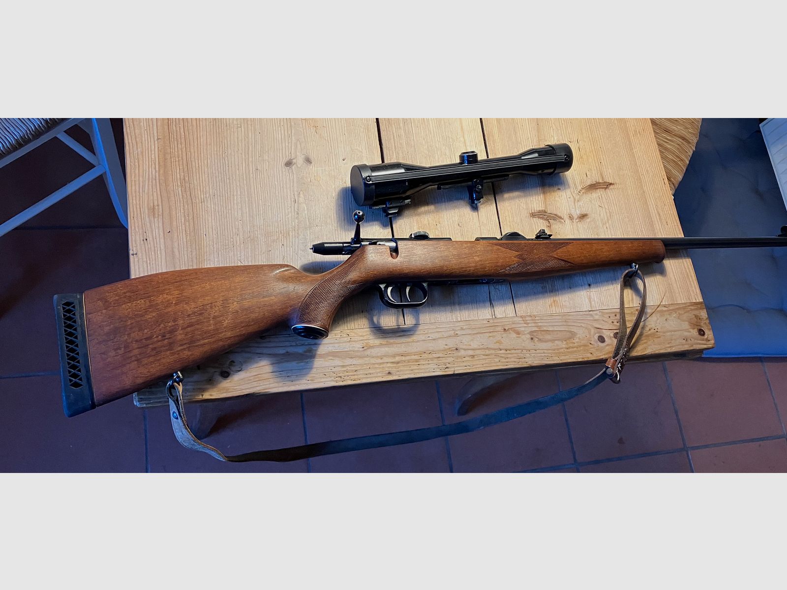 Krico Repetierter .22 Winchester Magnum