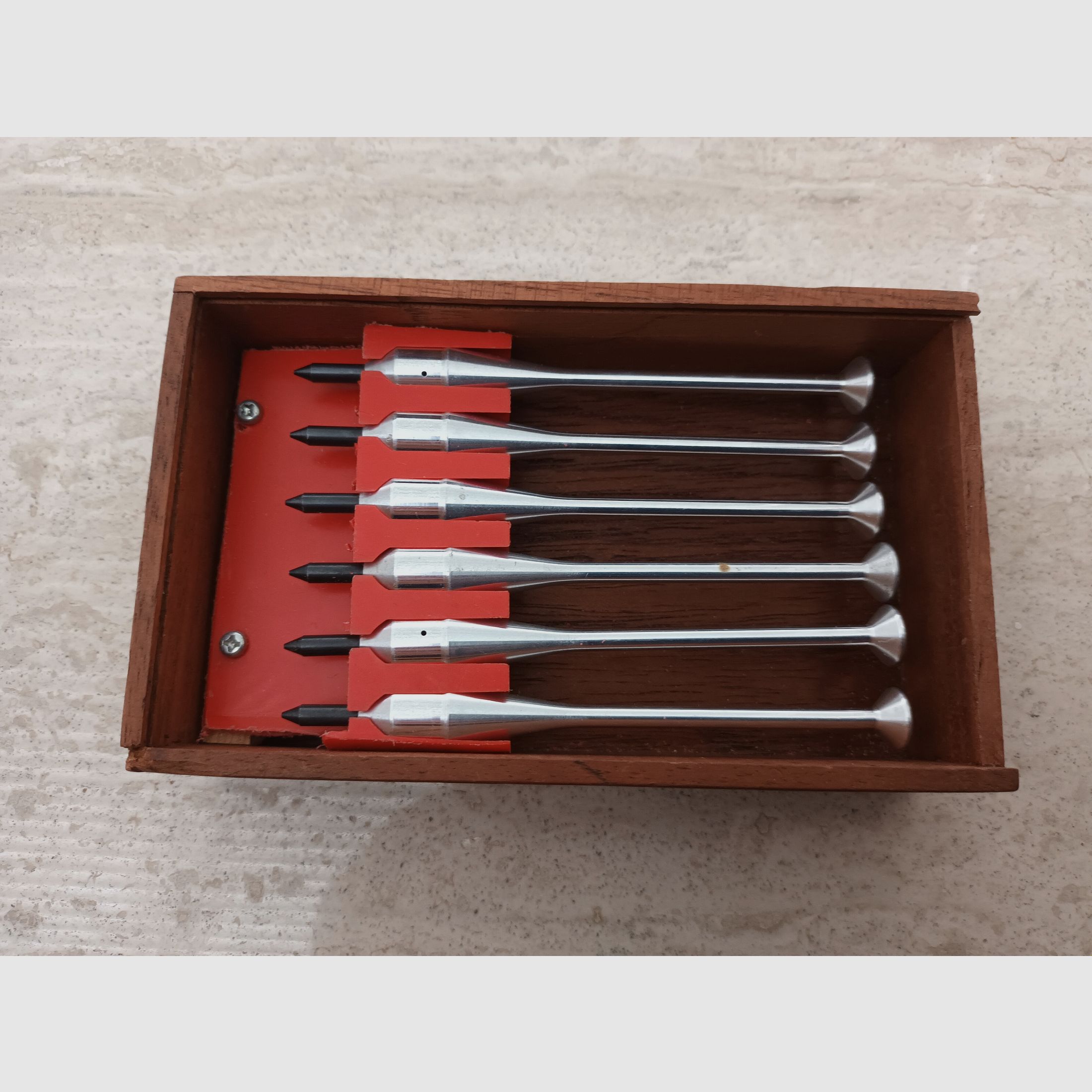 Arco a croce tele-tel più vecchio con 16 frecce