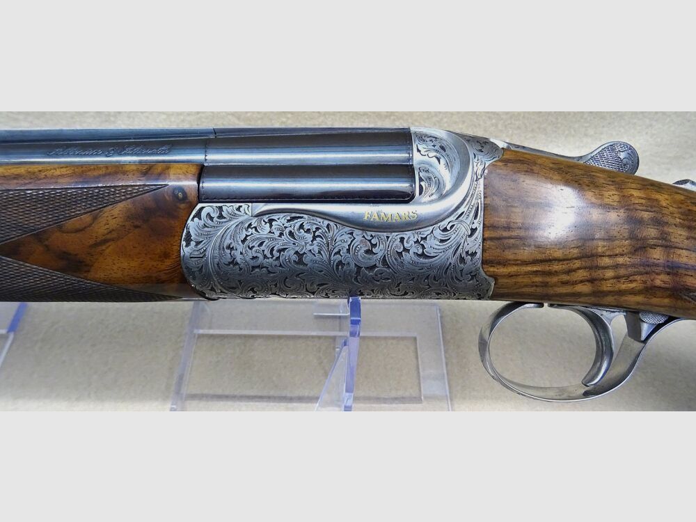 Farm's sister shotguns