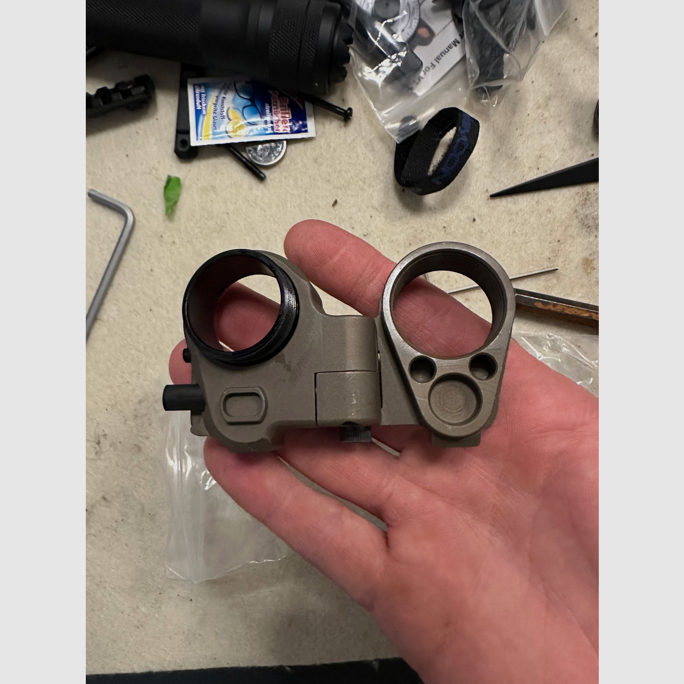 Law Tactical Klappschaft Adapter in FDE 