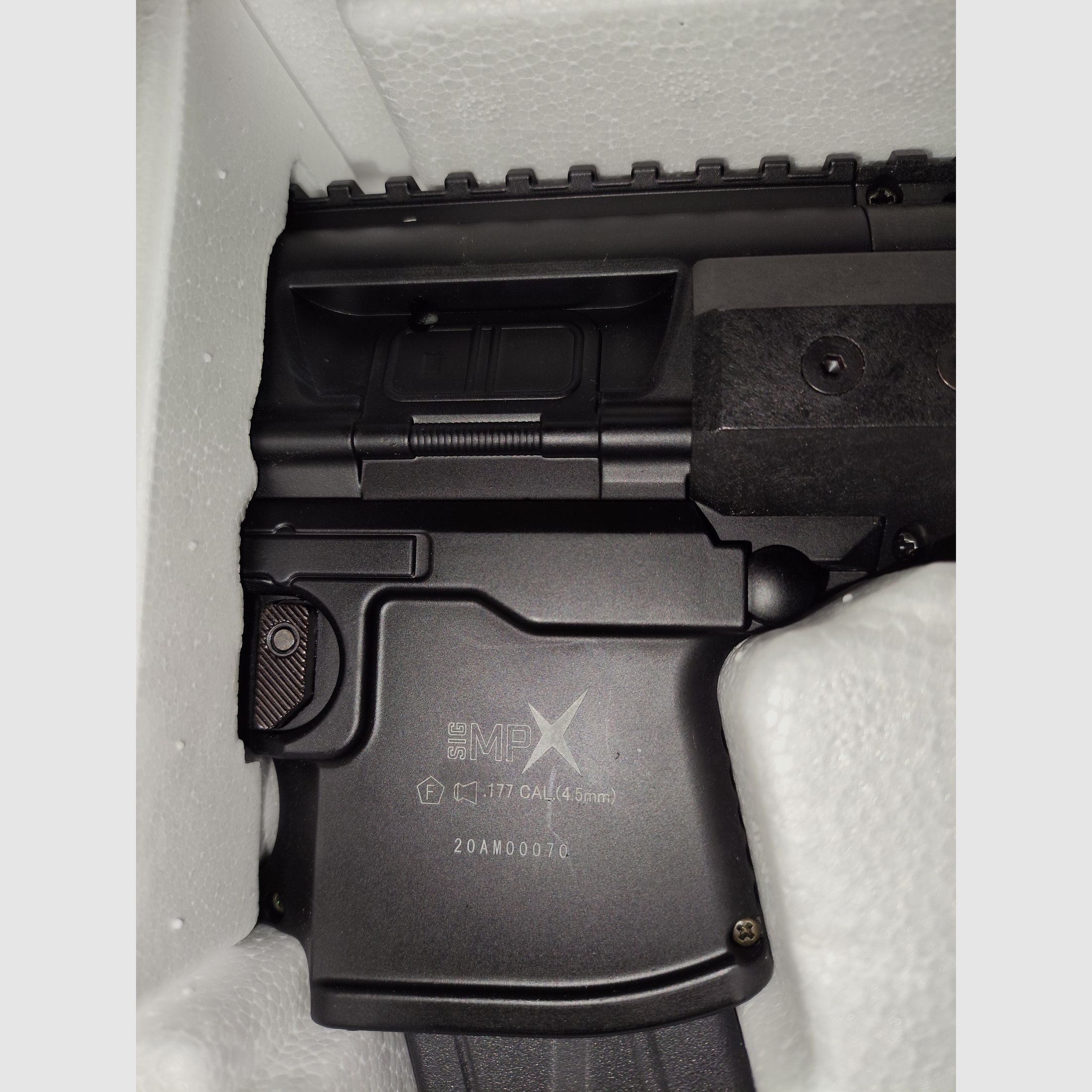 Sig Sauer MPX CO2 geweer