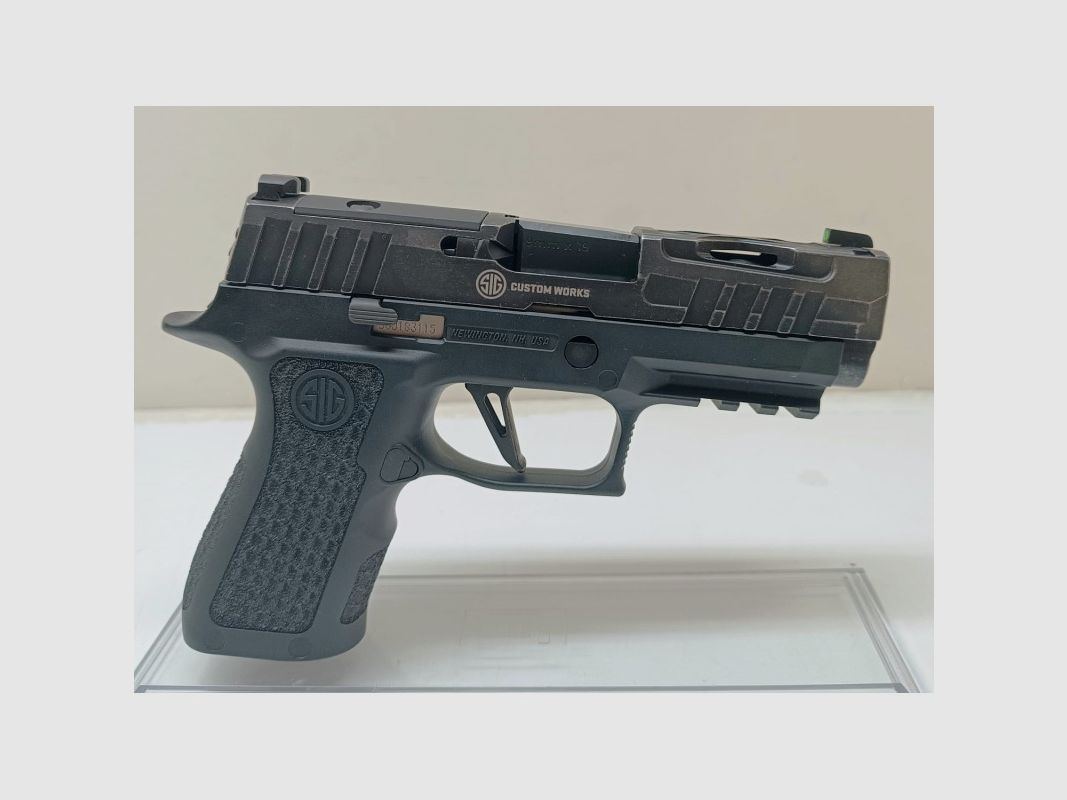 Pistole Sig Sauer P320 XCompact Spectre, Bild 1 von 4