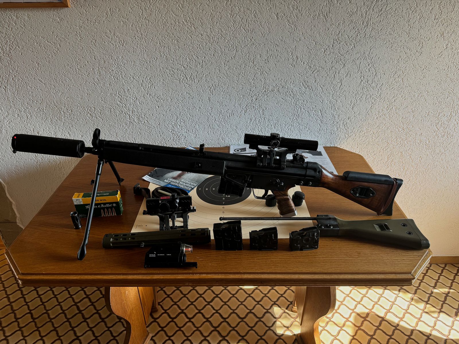 Selbstladegewehr SAR 2000,(G3) mit ZF / Rotpunktvisierung  in 308 win.