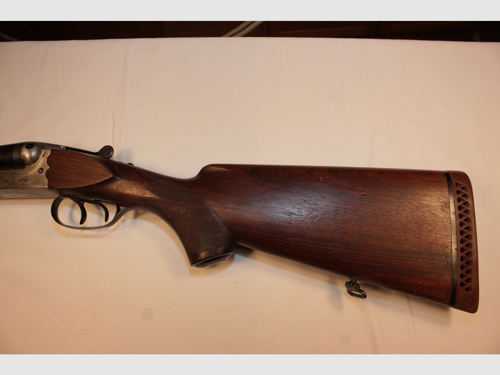 Linkerschaft jachtgeweer in 12/70 en 8x57IRS met geweerschotel.