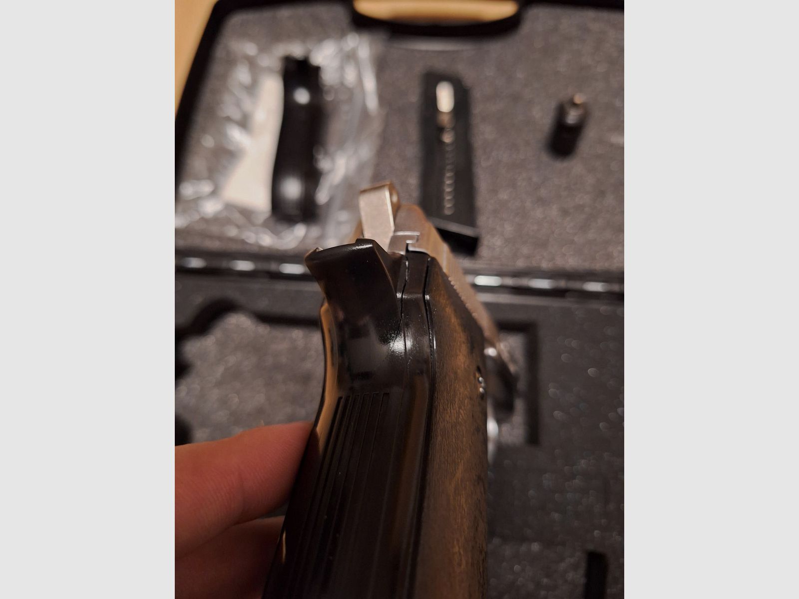 Weihrauch HW 94 Schreckschuss Pistole vernickelt in 9mm R.K. PTB 695
