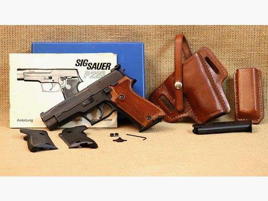 SIG Sauer P220 9mm Luger