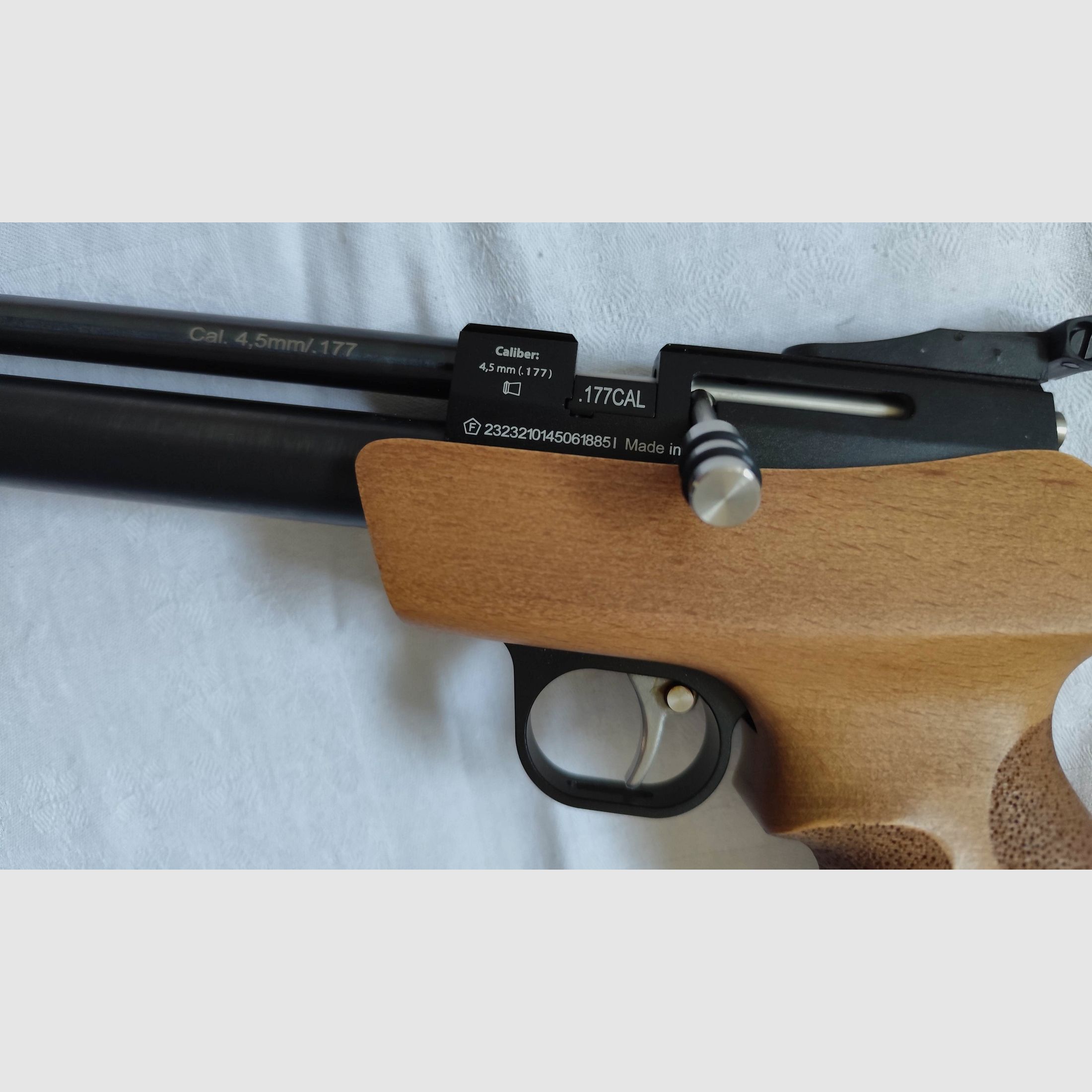 Pistolet pneumatyczny Diana Bandit+ Pompka powietrzna