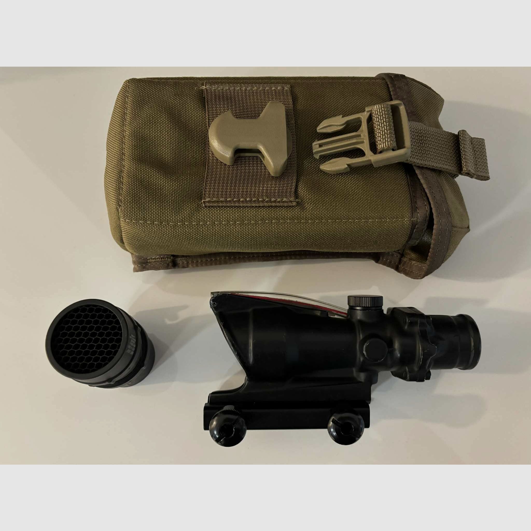 Trijicon ACOG 4x32 celownik Chevron