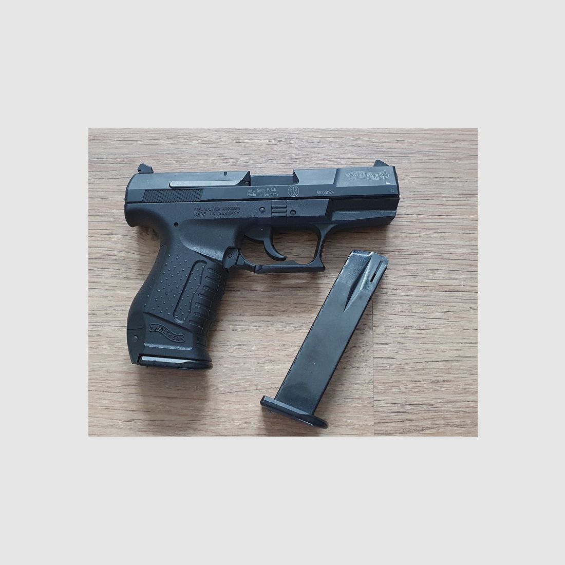 Walther P99 PTB 637 9mm P.A.K.