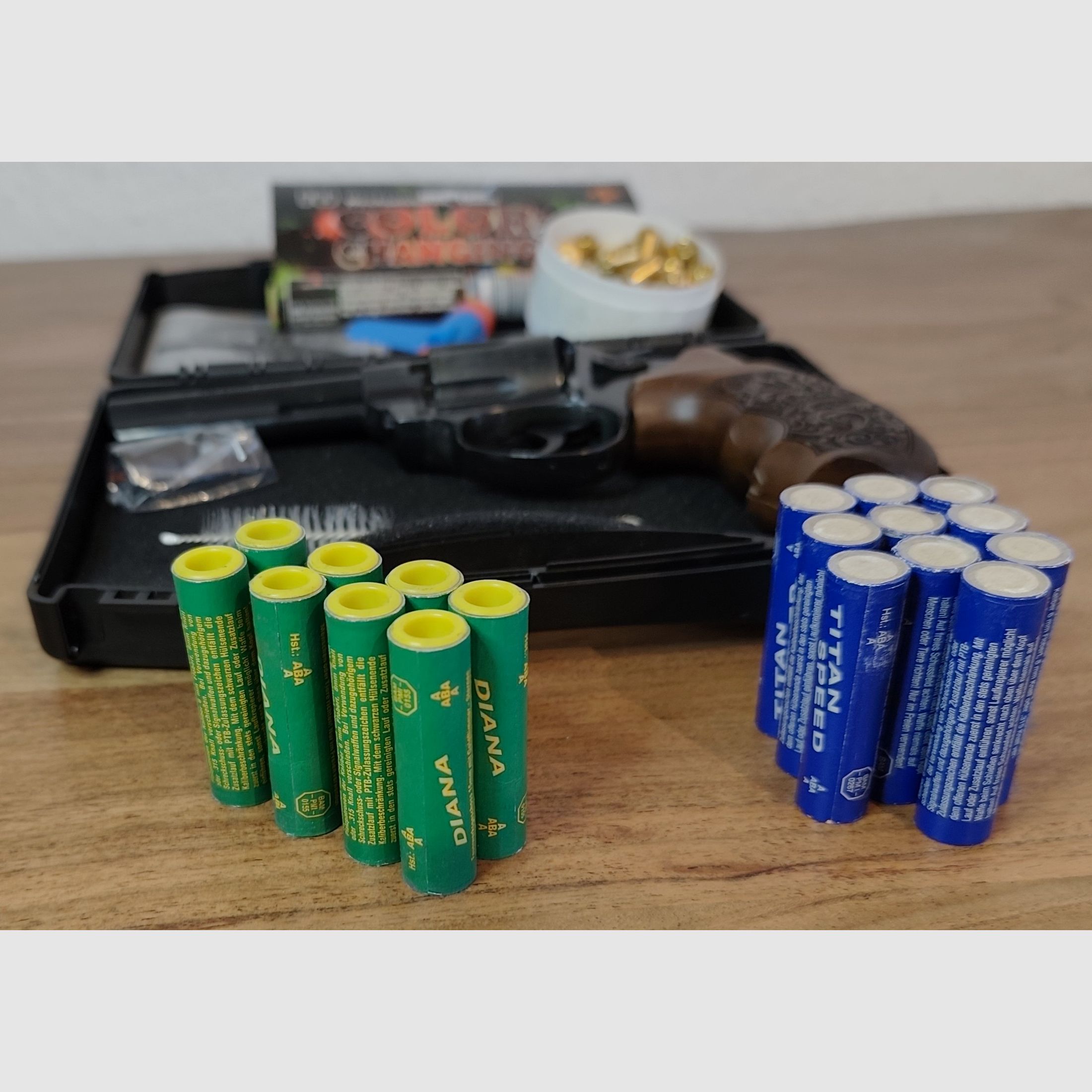 Röhm RG 99 nera vecchia PTB 452 del 1994 + munizioni ed effetti pirotecnici