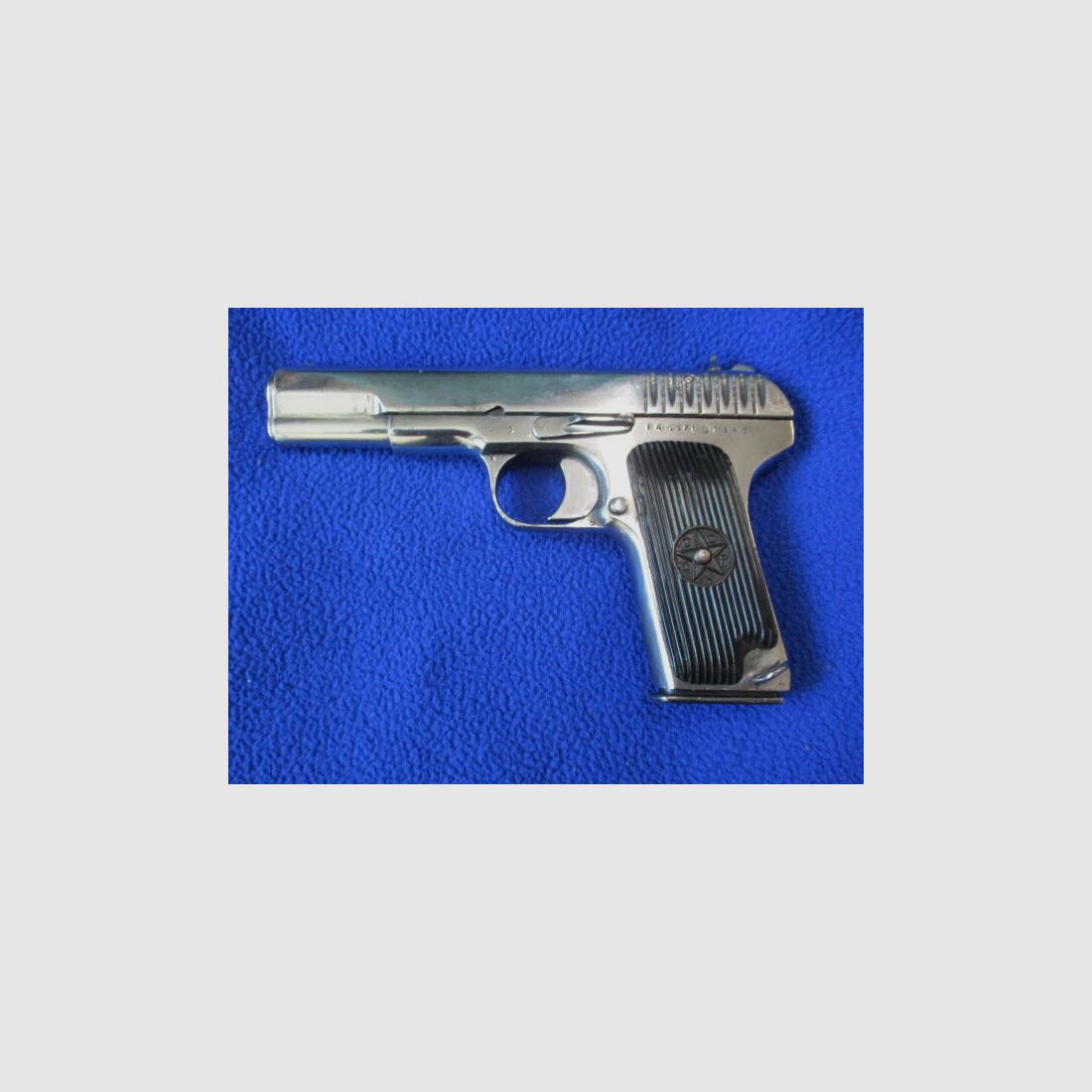 Pistole Tokarew TT33 Baujahr 1945 mit gültigem Beschuß TT33